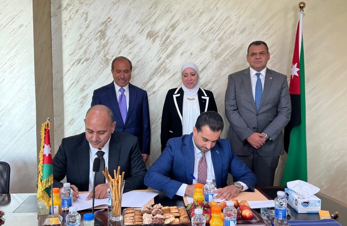 عقب توقيع اتفاقية بين الشركة وهيئة النقل اللوزي: المتكاملة للنقل ملتزمة بتنفيذ توجيهات رئيس الوزراء في تحديث وتعزيز منظومة قطاع النقل العام