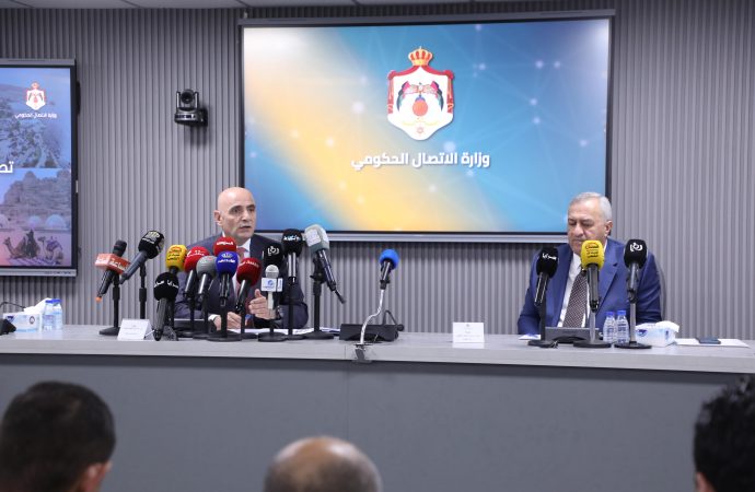 المدير العام لهيئة تنشيط السياحة عبد الرزاق عربيات إن المجموع الكلي للسياح ارتفع بنسبة 27% في شهر أيار مقارنة بنفس الفترة من العام الماضي، حيث بلغ عدد السياح 571 ألف سائح منذ  شهر أيار الماضي