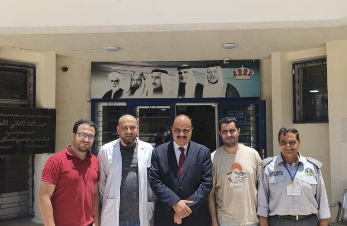 بالصور : التميمي يقوم بجولة تفقدية للمراكز الصحية خلال عطلة عيد الأضحى .