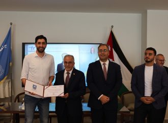 عمان الأهلية تكرم نخبة من طلبتها المتميزين في مختلف المجالات