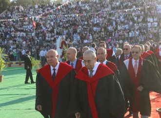 جامعة مؤتة : القسوس يرعى حفل تخريج طلبة الطب والصيدلة والتمريض