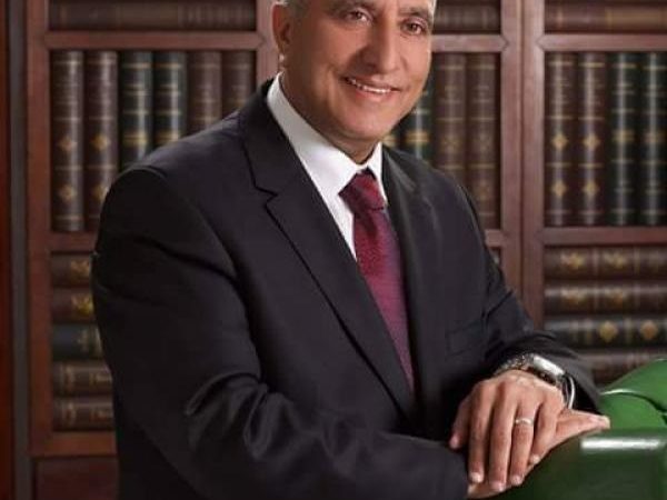 الطراونة  يكتب … شهادة الدكتوراه بين الاستحقاق والتساهل: بحث لا يُنتج فكرًا وإنما شهادة من ورق .