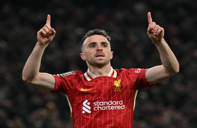 وفاة نجم ليفربول ديوغو جوتا بحادث سير في إسبانيا