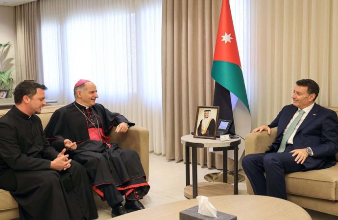 الصفدي : الأردن بقيادة الملك يواصل الدفاع عن عدالة القضية الفلسطينية