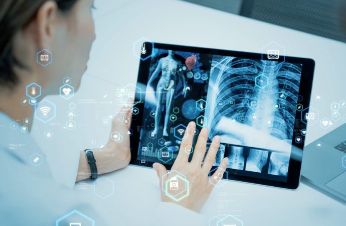 القوات المسلحة: التحول الرقمي في “الخدمات الطبية” سيسهل رحلة المريض العلاجية