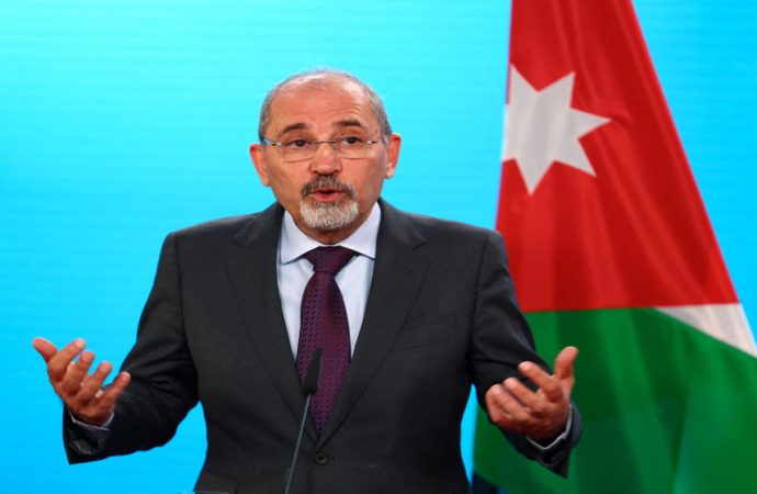 وزير الخارجية يؤكد ضرورة اعتراف المزيد من الدول بالدولة الفلسطينية