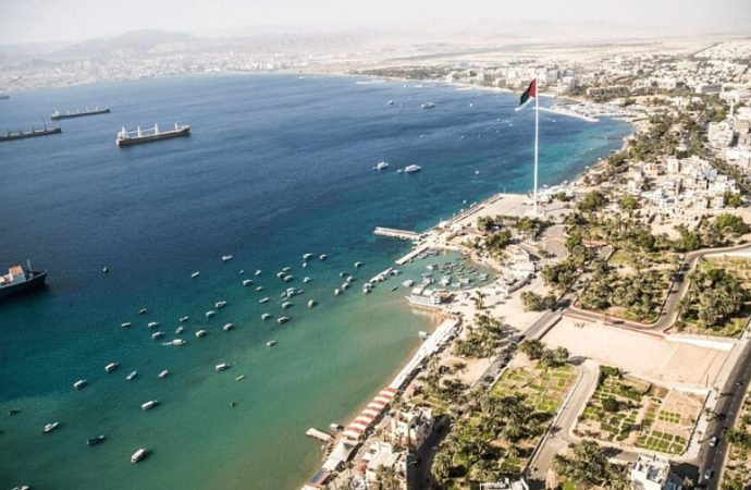 ضبط محاولة أشخاص بينهم نائب تهريب وثائق من مقر للجماعة المحظورة في العقبة