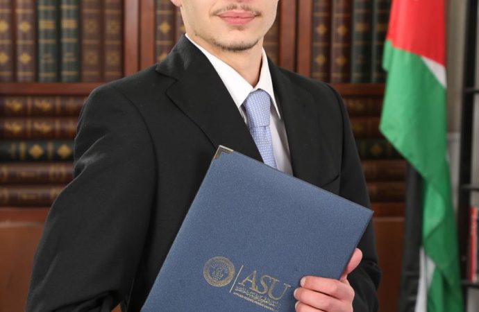 تهنئة من القلب..مبارك للمبدع 《مصطفى التميمي》حصوله على شهادة البكالوريوس في تخصص الذكاء الاصطناعي