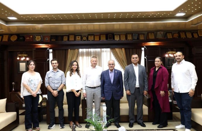 وفد من جامعة ويست السويدية يزور عمان الأهلية لتعزيز التعاون الأكاديمي ضمن برنامج إيراسموس+