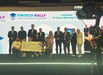 فريق عمان الأهلية يفوز بالمركز الثالث في مسابقة FinTech Rally 2025