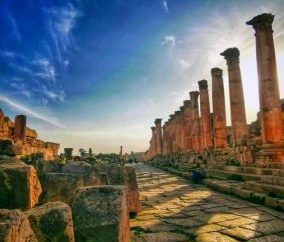 مهرجان جرش للثقافة والفنون يجدد تحذيره من صفحات وهمية وجهات غير مسؤولة تقوم بالترويج للمهرجان وبيع تذاكره