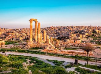 أجواء صيفية عادية في أغلب المناطق حتى الاثنين