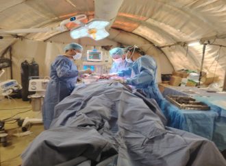 المستشفى الميداني الأردني جنوب غزة/7 يجري عملية جراحية نوعية