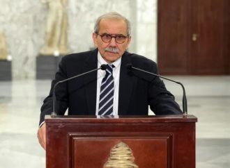 رئيس الحكومة اللبناني يدين “تهديد” الأمين العام لحزب الله بالحرب الأهلية