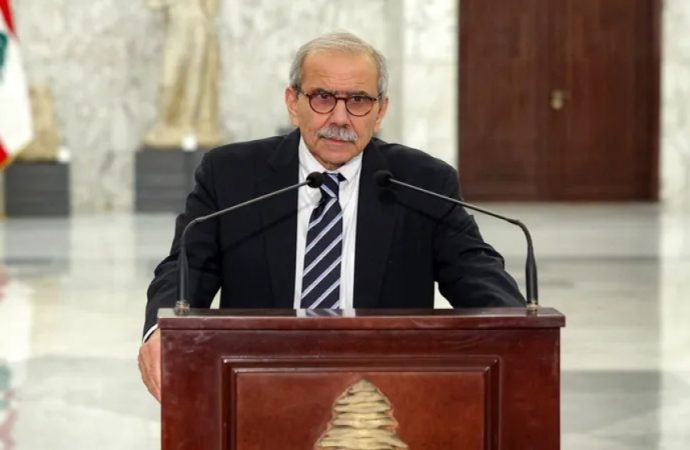 رئيس الحكومة اللبناني يدين “تهديد” الأمين العام لحزب الله بالحرب الأهلية