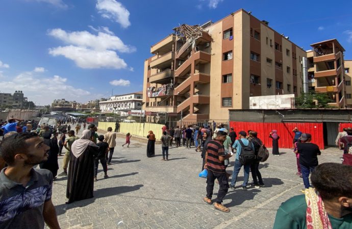 لازاريني: لامبالاة العالم وتقاعسه عما يحدث في غزة أمر صادم