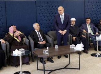 رئيس الديوان الملكي ينقل تعازي الملك وولي العهد الى آل نفاع وعشيرة الداؤد