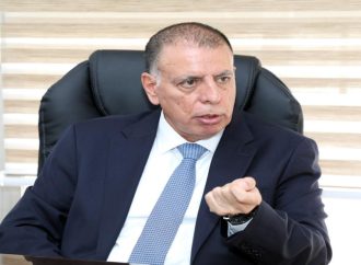 الفراية يؤكد أهمية تعزيز التوجه نحو الخدمات الإلكترونية .