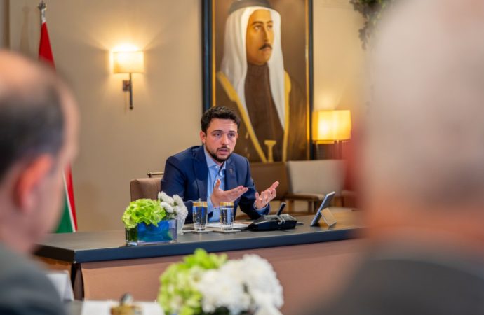 ولي العهد يؤكد أهمية استخدام الذكاء الاصطناعي في رفع جودة الخدمات الحكومية
