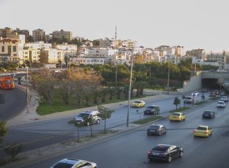 وزارة الأشغال: لا رسوم بالمطلق على أي طرق رئيسة أو فرعية قائمة الآن ومستخدمة