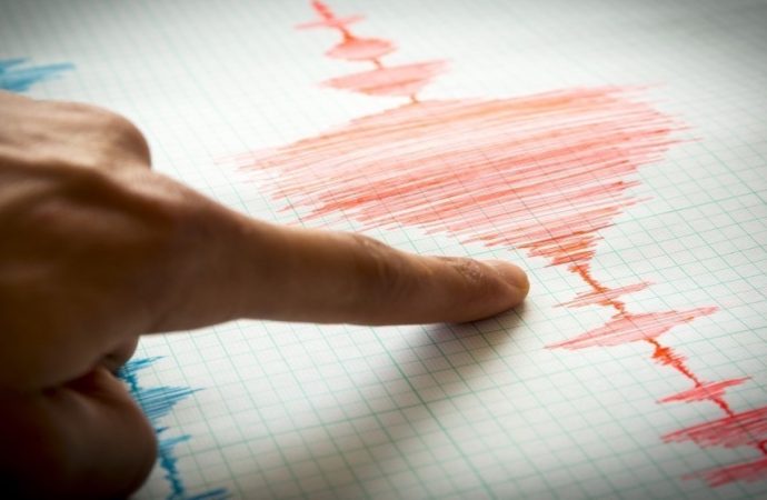 زلزال بقوة 5.73 درجة يضرب جنوبي إيران