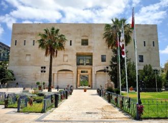 الرحامنة : تنسيق عالي بين الأمانة و مؤسسة الغذاء والدواء وشركة الكهرباء في ظل موجة الحر الحالية