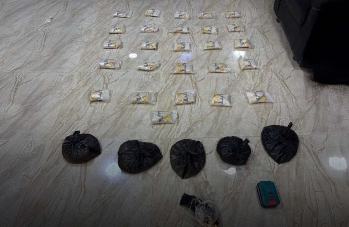 إحباط تهريب مخدرات بوساطة بالونات في المنطقة العسكرية الشرقية