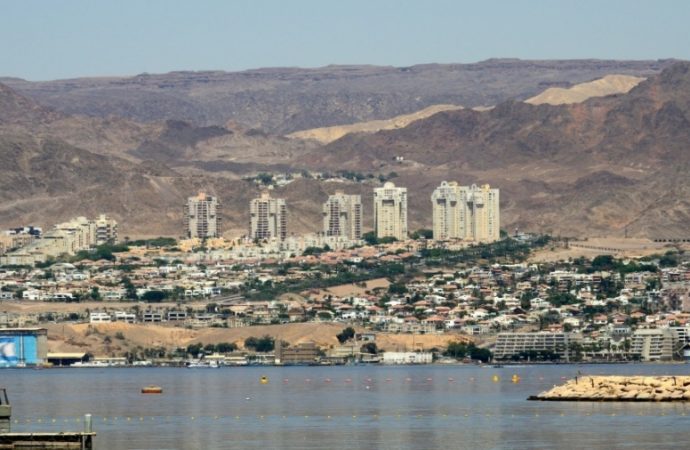 19 إصابة منها إصابتان خطيرتان جراء سقوط وانفجار طائرة مسيّرة في إيلات