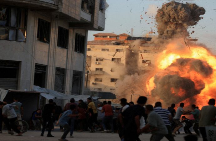 رئيس وزراء قطر يحث حماس على قبول المقترح الأميركي لهدنة في غزة