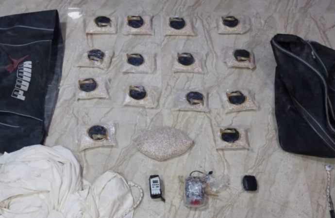 الجيش يحبط محاولة تهريب مخدرات بوساطة بالونات في المنطقة الشرقية