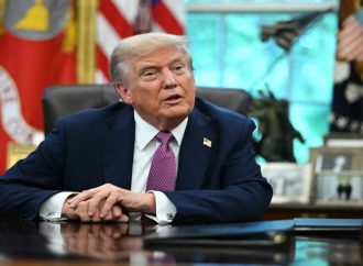 ترامب: نجري مفاوضات متعمقة مع حماس ونطالبها بالإفراج عن المحتجزين