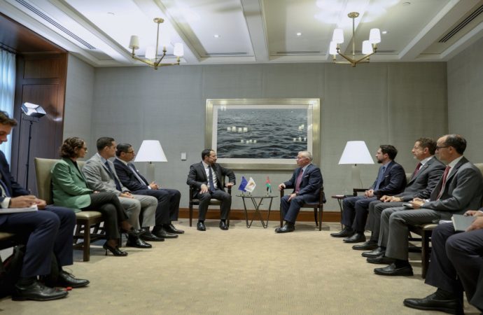 الملك يؤكد ضرورة بذل أقصى الجهود لوقف العملية الإسرائيلية في غزة