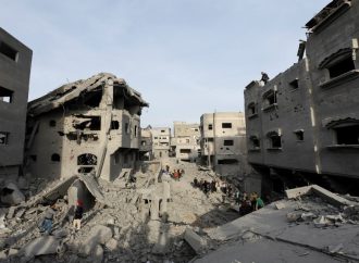 خروج مستشفيي الرنتيسي والعيون عن الخدمة جراء الاستهداف الإسرائيلي لمحيطهما