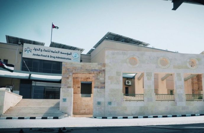 ضبط شقة سكنية لإنتاج الخبز وموقع إنتاج ألبان دون تراخيص رسمية