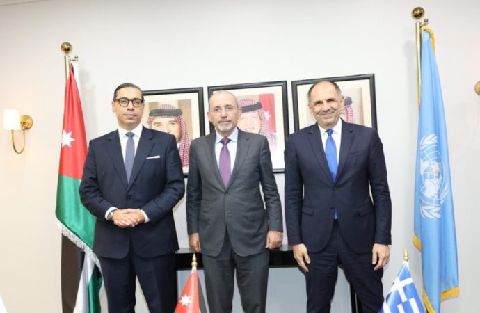مباحثات أردنية يونانية قبرصية في إطار آلية التعاون الثلاثي