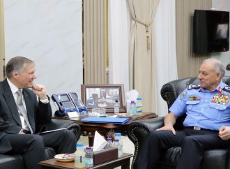 مدير الأمن العام يبحث مع السفير البريطاني تعزيز التعاون المشترك