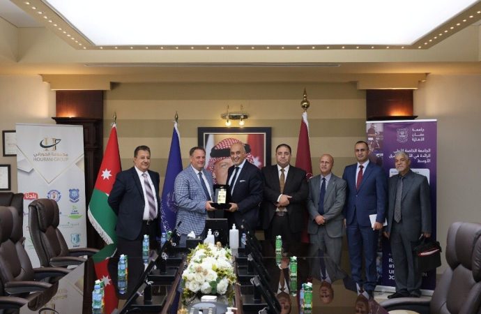 عمان الأهلية توقع مذكرة تفاهم مع المنظمة الحقوقية رين كوليكتيف