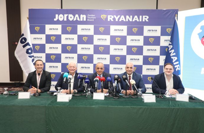 شركة “رايان إير” تطلق جدول رحلات شتوي موسّع إلى عمّان
