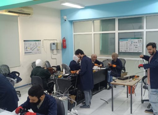 تجاوز عدد المستفيدين من الدورات 90 شاب وشابّة