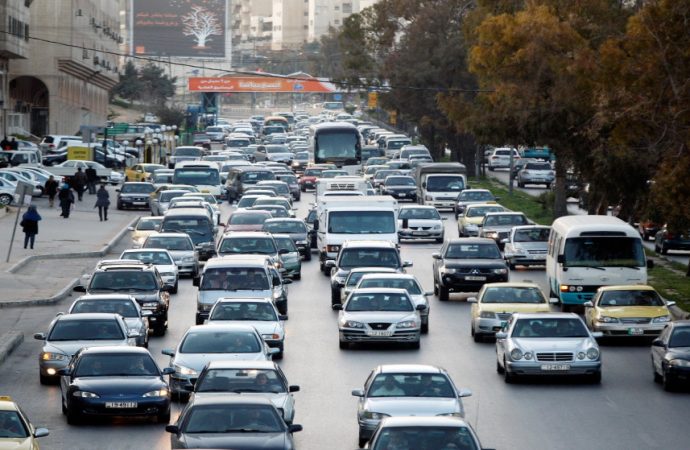 أمانة عمّان تبدأ حملة لتحسين انسيابية المرور وتعزيز السلامة المرورية