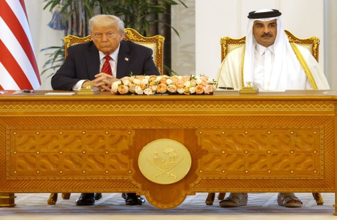 البيت الأبيض: ترامب سيلتقي أمير قطر خلال توقفه في طريقه إلى ماليزيا