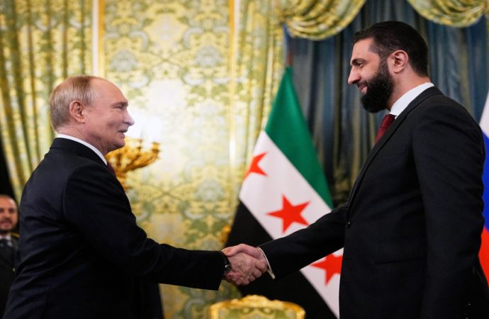 الشرع يؤكد لبوتين أن دمشق تريد إعادة تعريف العلاقة مع موسكو