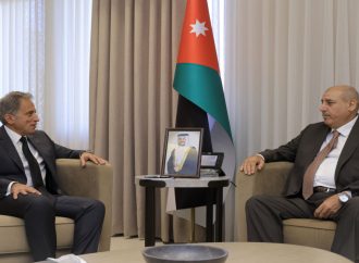 القاضي وحسان يؤكدان أهمية التعاون بين الحكومة والنواب