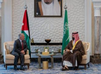 الملك وولي العهد السعودي يبحثان هاتفيا أبرز مستجدات المنطقة