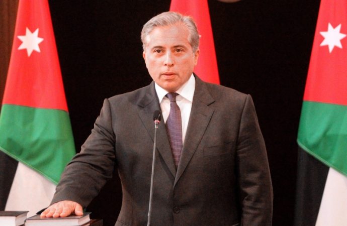حسان: ملتزمون بتوجيهات الملك في خطاب العرش