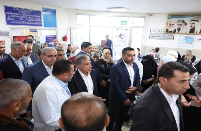 حسّان يوجه بتوسعة أقسام مركز صحي خريبة السوق الشامل