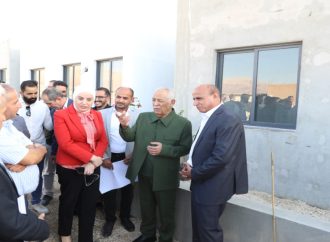 رئيس الديوان الملكي يتفقد مشاريع مبادرات ملكية في البلقاء والكرك