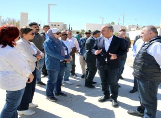 رئيس لجنة أمانة عمّان يطلع على سير العمل في الصرح التذكاري لمئوية تأسيس الدولة