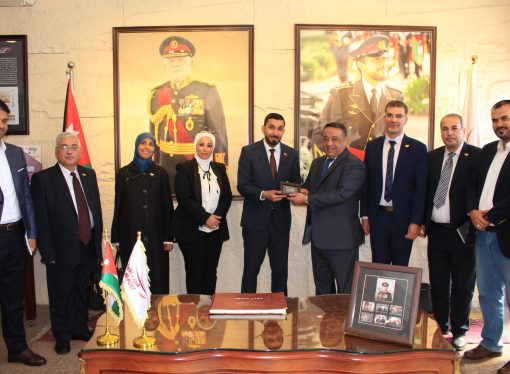 بالصور : مدير عام المؤسسة السورية للبريد يزور البريد الأردني.