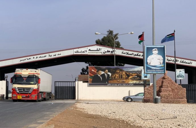 وزير الاستثمار: نتطلع ليكون معبر جابر بوابة لإعادة إعمار سوريا